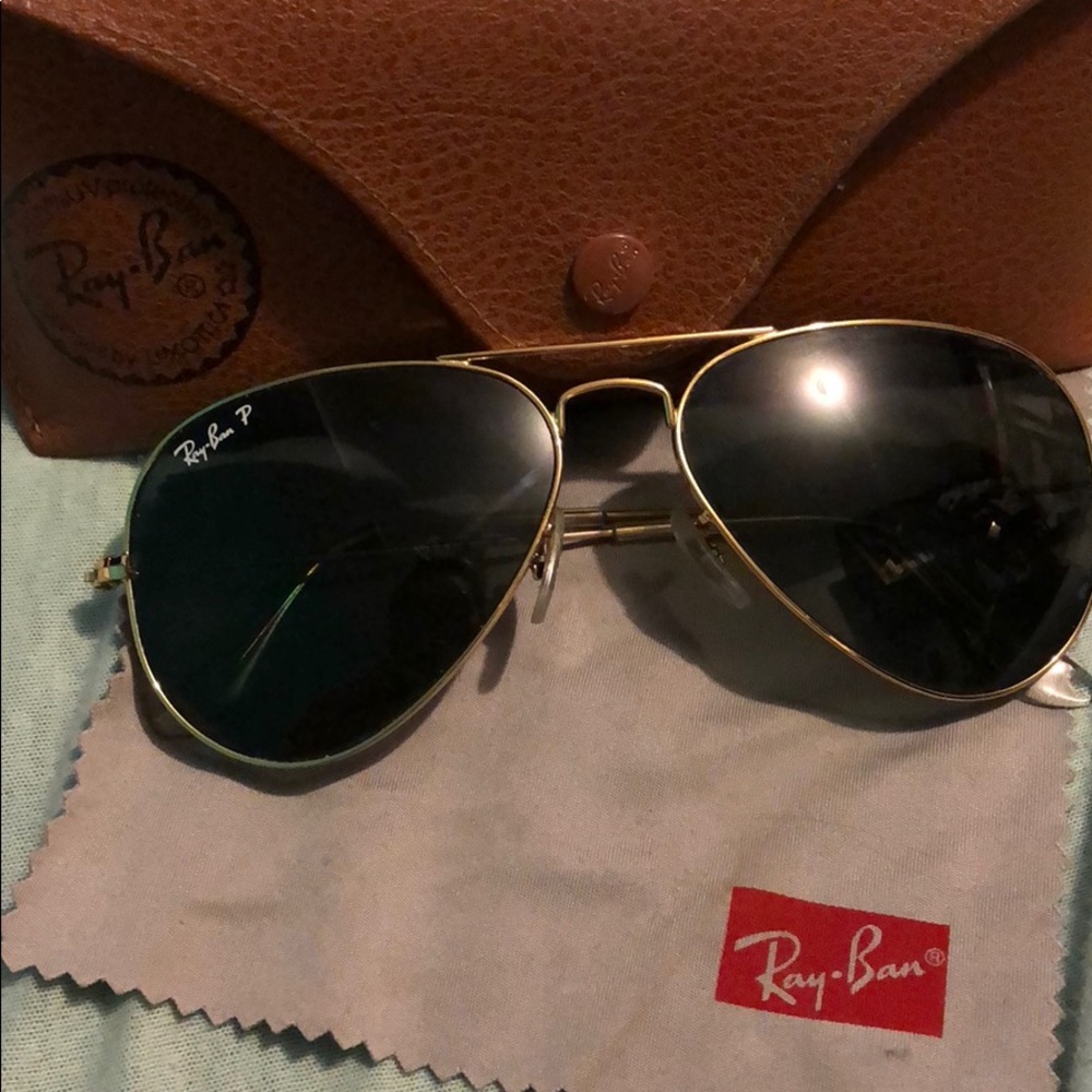 Gold Frame Aviator Raybans